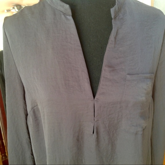 Blouse - Picture 2 of 8